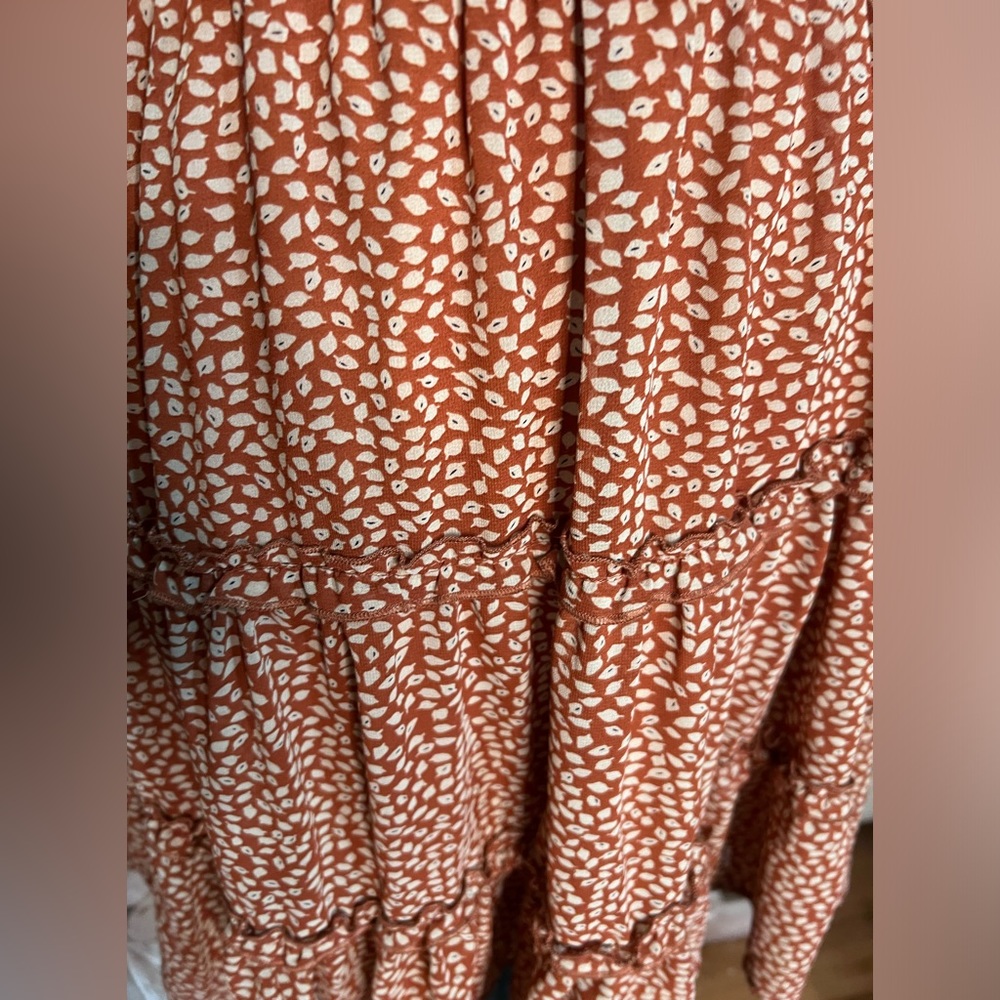 The Boardwalk Rust/Burnt/Brown Orange Print Ruffle Tie Cut Out Mini Dress Sz L - Picture 4 of 7